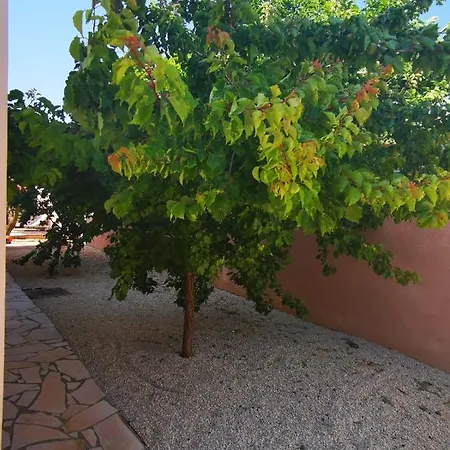 Gites Avec Grande Piscine Et Sa Terrasse Privative Bernis Buitenkant foto